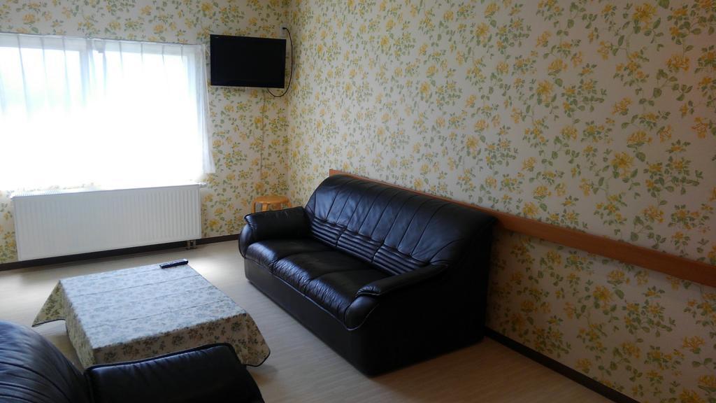 Guesthouse Yoichi Bagian luar foto
